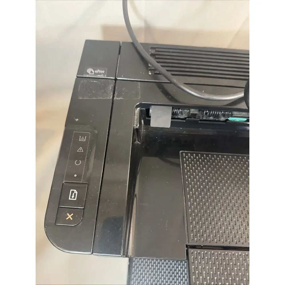 HP‎ P1606DN LaserJet Printer With Cords And All Pieces Seen In Pics